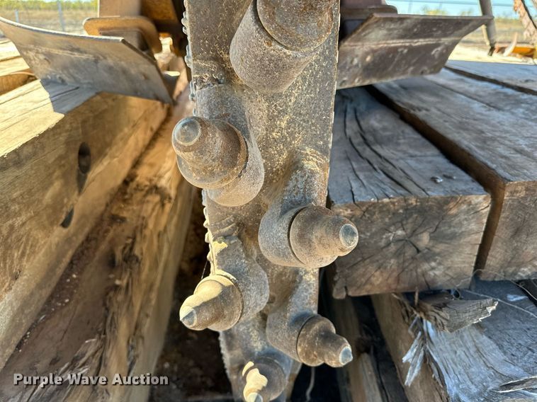 image for item DQ1557 Hydra Wheel  rock saw