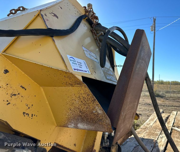 image for item DQ1557 Hydra Wheel  rock saw