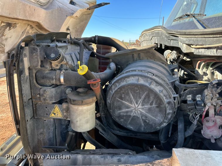 image for item DQ1558 2012 International WorkStar 7400  bucket truck