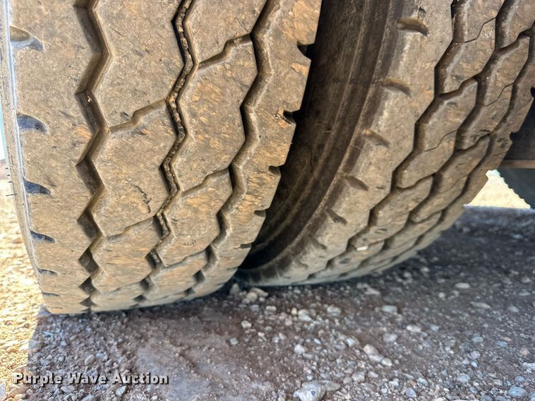 image for item DQ1558 2012 International WorkStar 7400  bucket truck