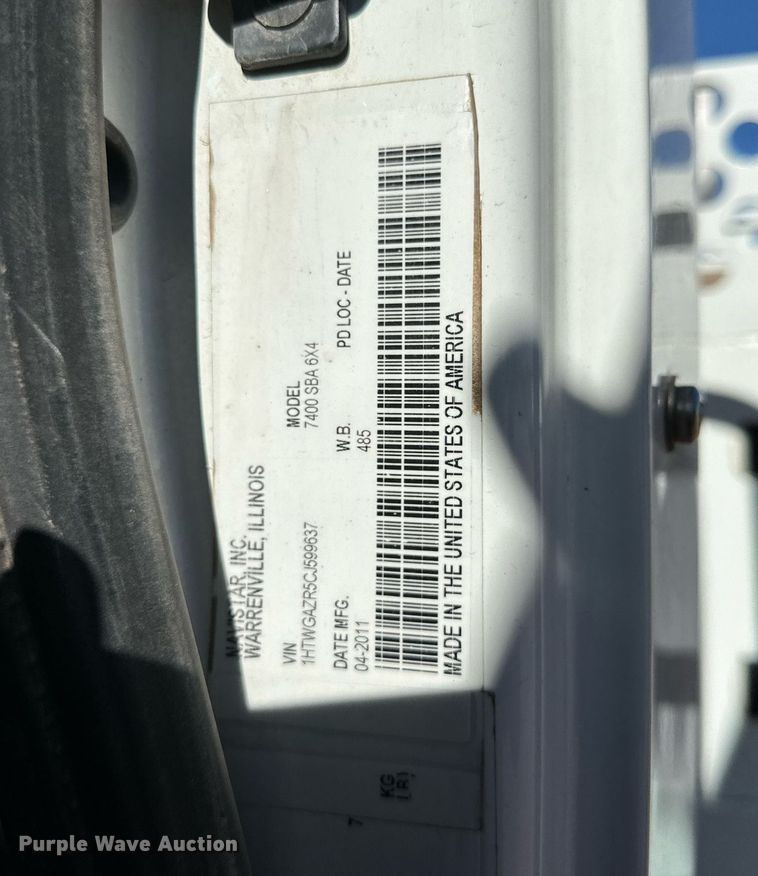 image for item DQ1558 2012 International WorkStar 7400  bucket truck