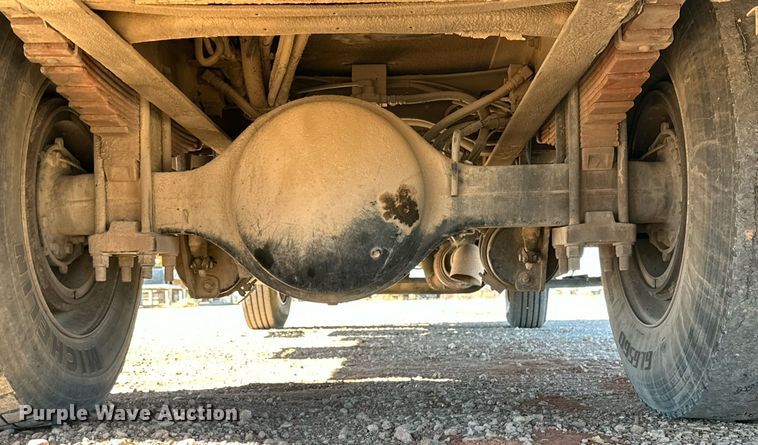 image for item DQ1559 2010 International DuraStar 4300  bucket truck