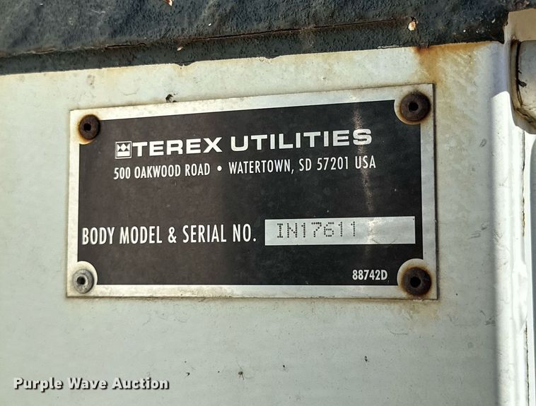 image for item DQ1559 2010 International DuraStar 4300  bucket truck