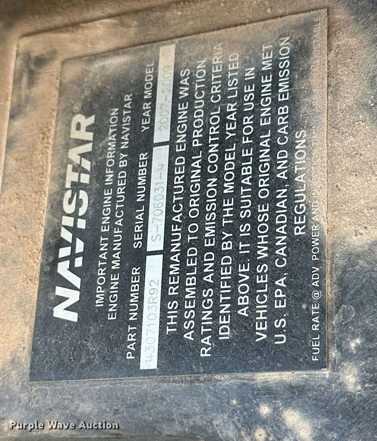 image for item DQ1559 2010 International DuraStar 4300  bucket truck