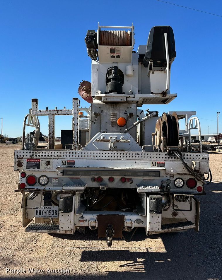 image for item DQ1563 2010 Freightliner Business Class M2 106  digger derrick truck