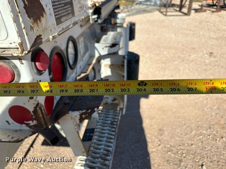 image for item DQ1563 2010 Freightliner Business Class M2 106  digger derrick truck