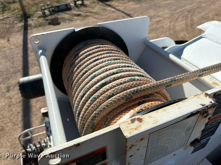 image for item DQ1563 2010 Freightliner Business Class M2 106  digger derrick truck