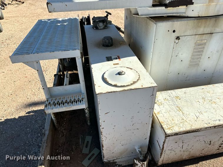 image for item DQ1563 2010 Freightliner Business Class M2 106  digger derrick truck