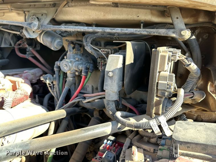 image for item DQ1563 2010 Freightliner Business Class M2 106  digger derrick truck