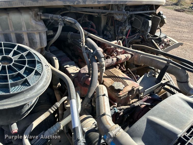 image for item DQ1563 2010 Freightliner Business Class M2 106  digger derrick truck