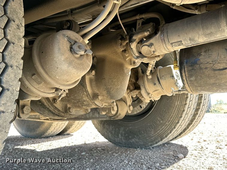 image for item DQ1563 2010 Freightliner Business Class M2 106  digger derrick truck