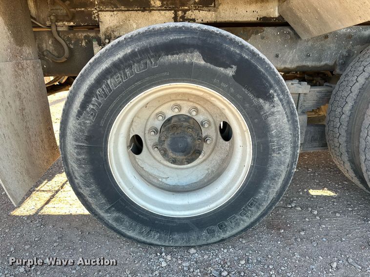 image for item DQ1563 2010 Freightliner Business Class M2 106  digger derrick truck