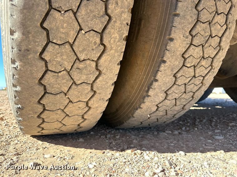 image for item DQ1563 2010 Freightliner Business Class M2 106  digger derrick truck