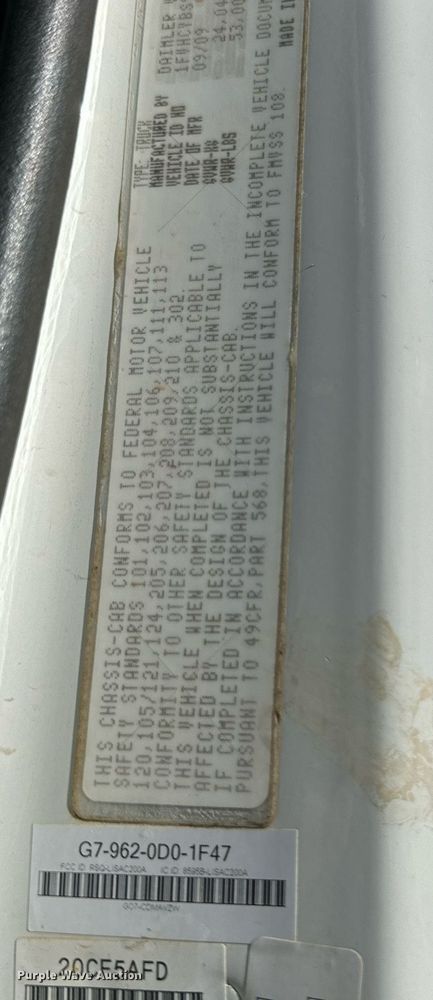 image for item DQ1563 2010 Freightliner Business Class M2 106  digger derrick truck