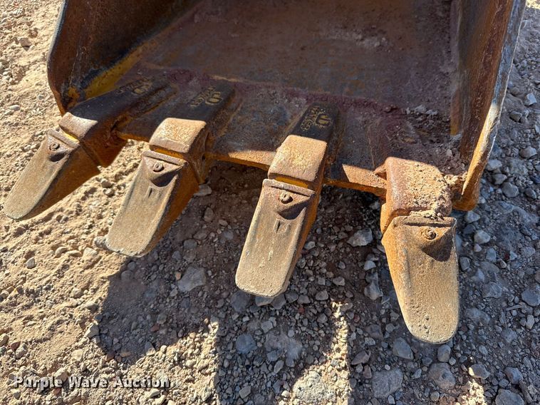 image for item DQ1564 2019 John Deere 35G  mini excavator