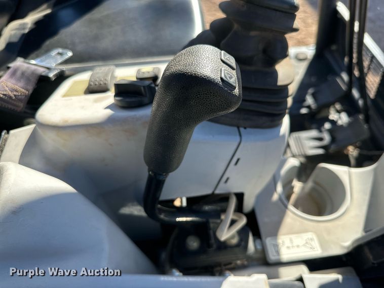 image for item DQ1564 2019 John Deere 35G  mini excavator