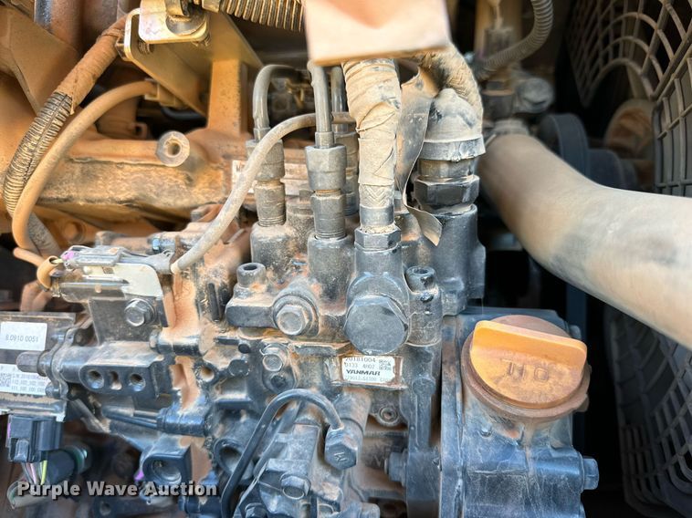 image for item DQ1564 2019 John Deere 35G  mini excavator