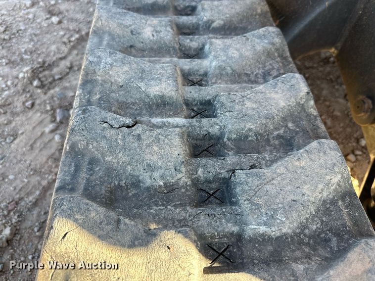 image for item DQ1564 2019 John Deere 35G  mini excavator