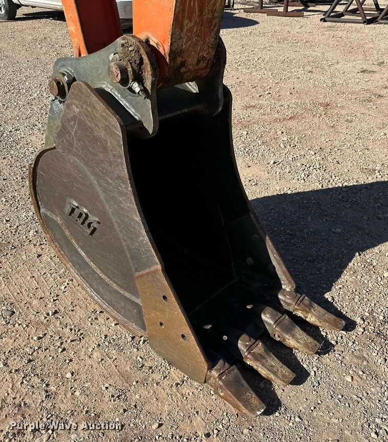 image for item DQ1565 2019 Hitachi Zaxis 135US-6N  excavator