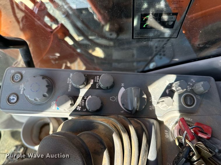 image for item DQ1565 2019 Hitachi Zaxis 135US-6N  excavator