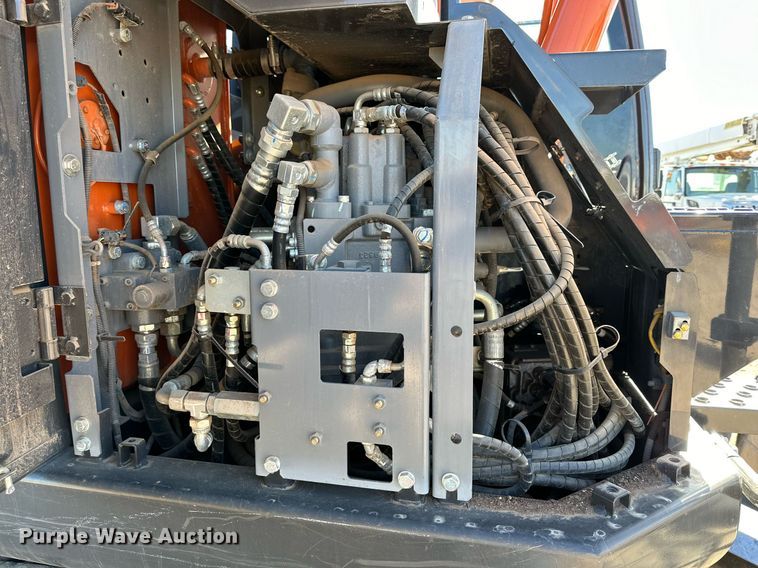 image for item DQ1565 2019 Hitachi Zaxis 135US-6N  excavator