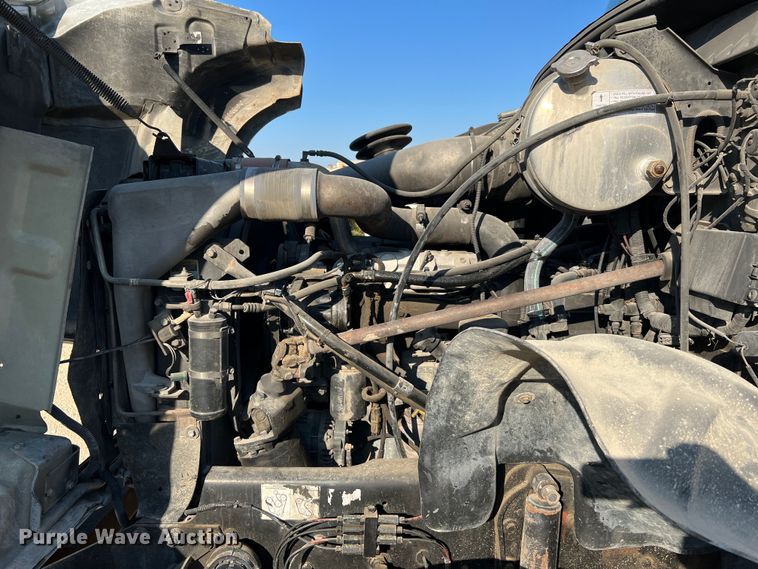 image for item DQ2207 2004 Mack CV713  dump truck