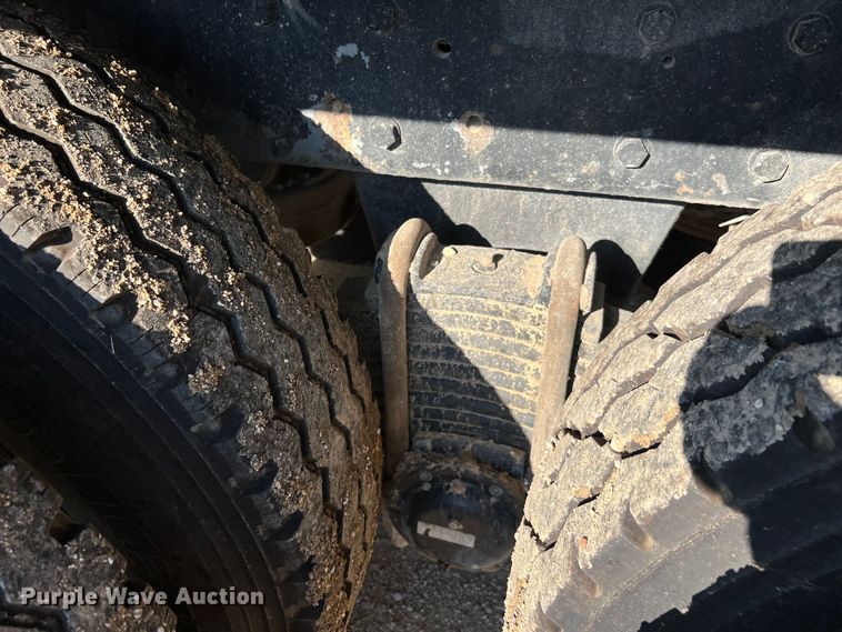 image for item DQ2207 2004 Mack CV713  dump truck