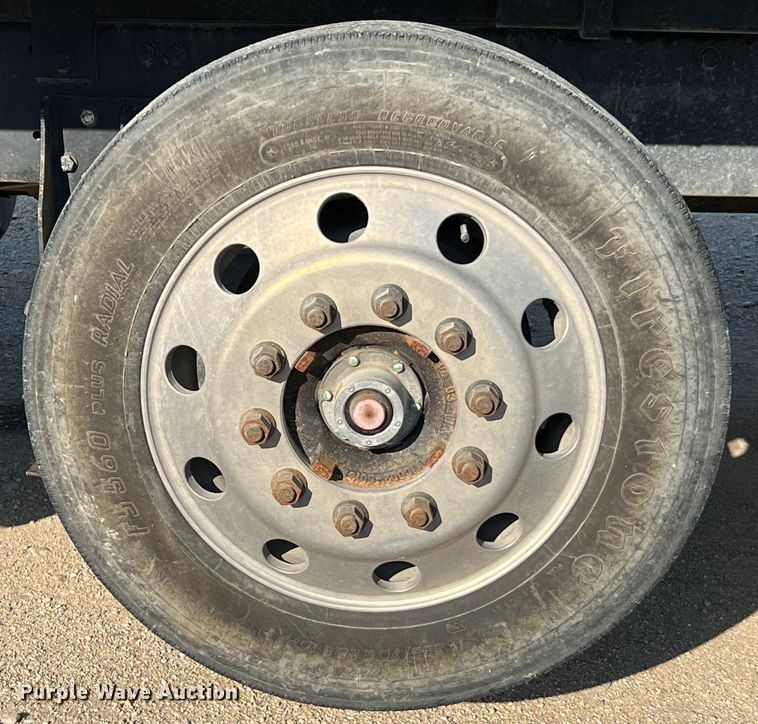 image for item DQ2207 2004 Mack CV713  dump truck