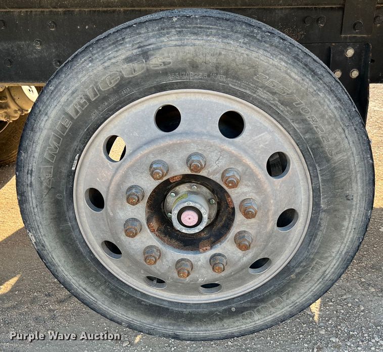 image for item DQ2207 2004 Mack CV713  dump truck