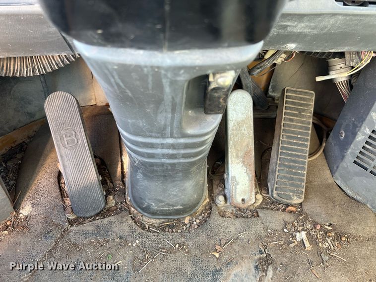 image for item DQ2231 1999 Kawasaki 70 Z-IV  wheel loader