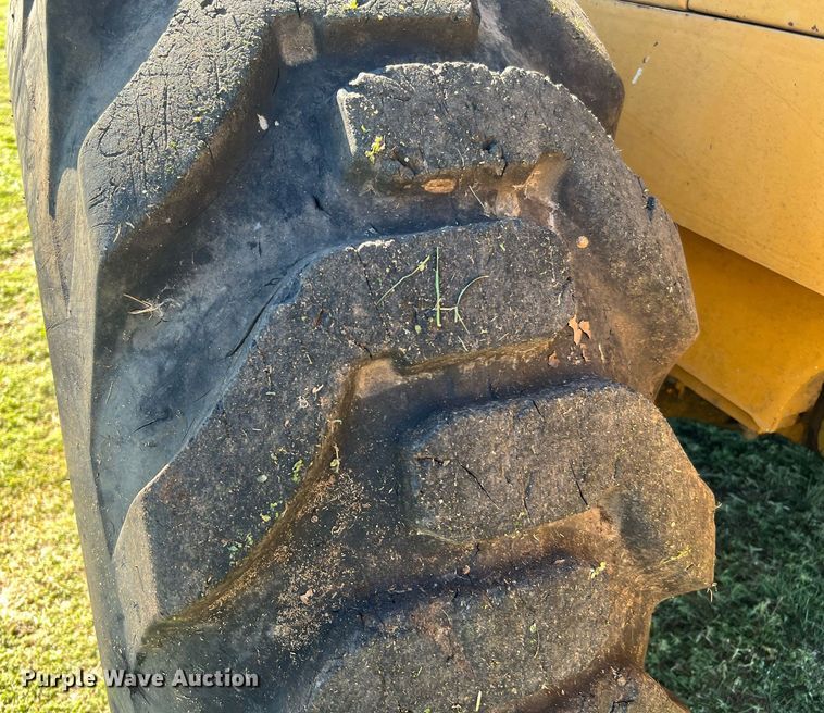 image for item DQ2231 1999 Kawasaki 70 Z-IV  wheel loader