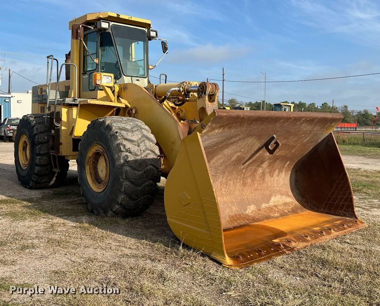 image for item DQ2310 1997 Komatsu WA500-1LE  wheel loader