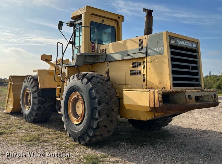 image for item DQ2310 1997 Komatsu WA500-1LE  wheel loader