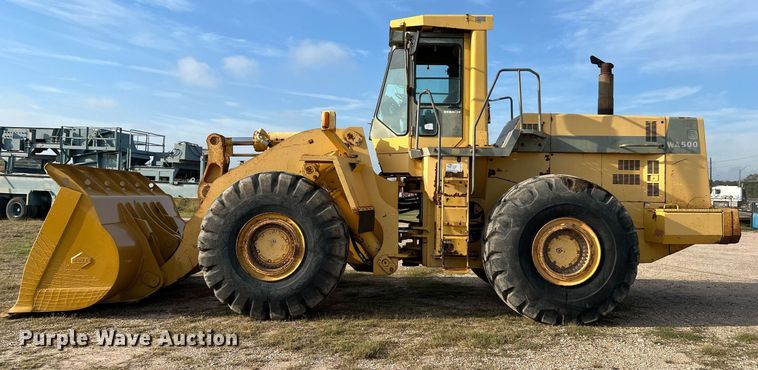 image for item DQ2310 1997 Komatsu WA500-1LE  wheel loader