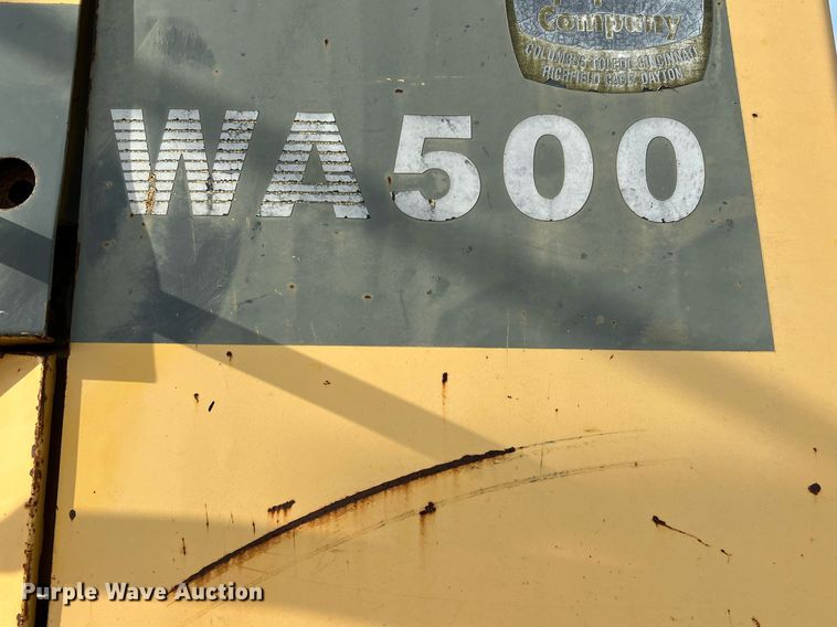 image for item DQ2310 1997 Komatsu WA500-1LE  wheel loader