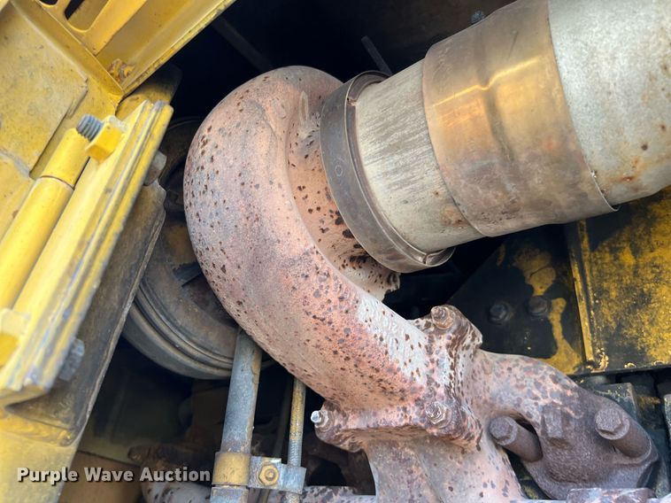 image for item DQ2310 1997 Komatsu WA500-1LE  wheel loader