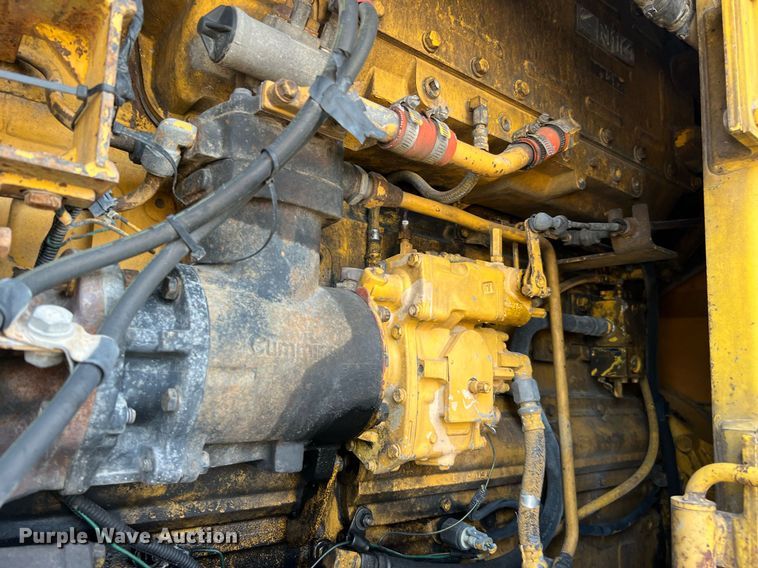 image for item DQ2310 1997 Komatsu WA500-1LE  wheel loader