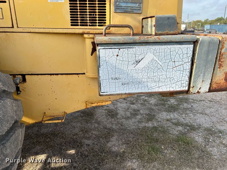 image for item DQ2311 1999 Komatsu WA500-3L  wheel loader