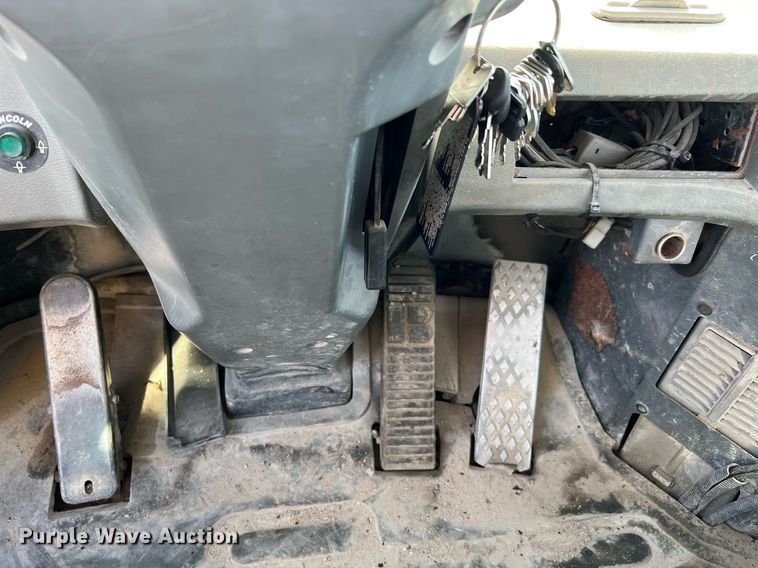 image for item DQ2311 1999 Komatsu WA500-3L  wheel loader