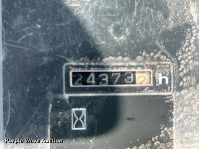 image for item DQ2311 1999 Komatsu WA500-3L  wheel loader