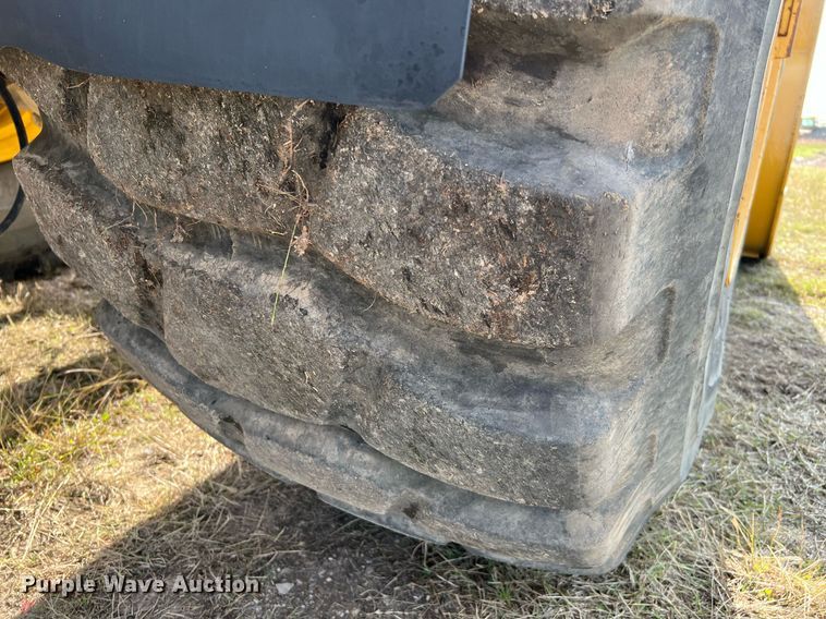 image for item DQ2311 1999 Komatsu WA500-3L  wheel loader