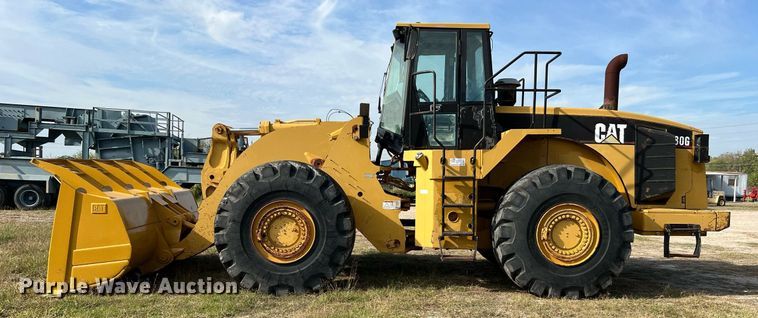 image for item DQ2312 1999 Caterpillar 980G  wheel loader