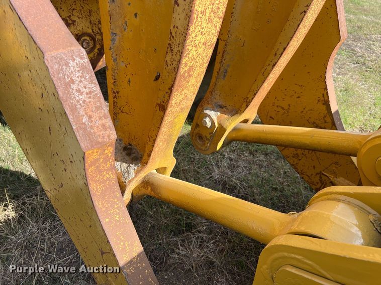 image for item DQ2312 1999 Caterpillar 980G  wheel loader