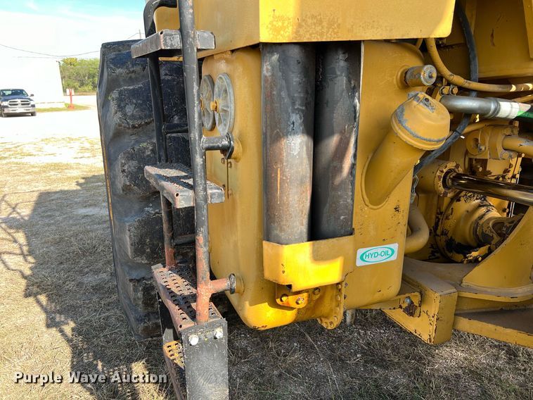 image for item DQ2312 1999 Caterpillar 980G  wheel loader