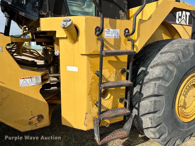 image for item DQ2312 1999 Caterpillar 980G  wheel loader