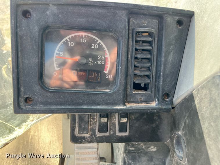 image for item DQ2312 1999 Caterpillar 980G  wheel loader