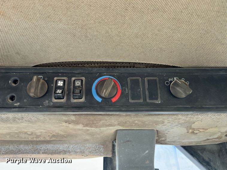 image for item DQ2312 1999 Caterpillar 980G  wheel loader