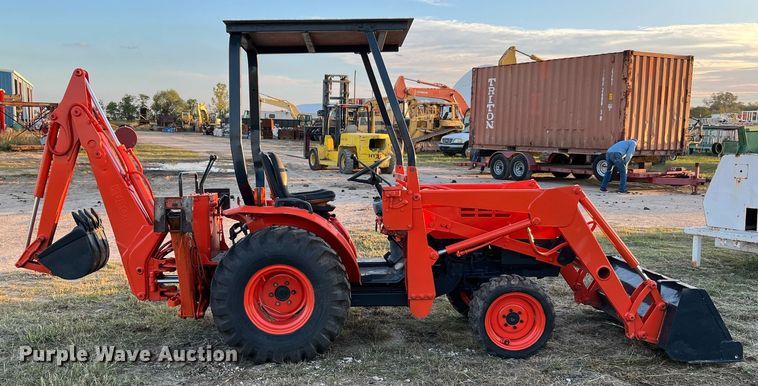 image for item DQ2313 Kubota B21  tractor