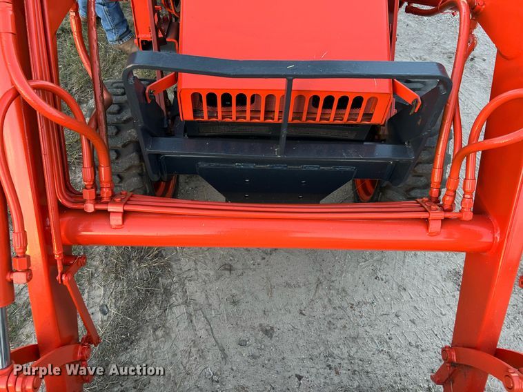 image for item DQ2313 Kubota B21  tractor