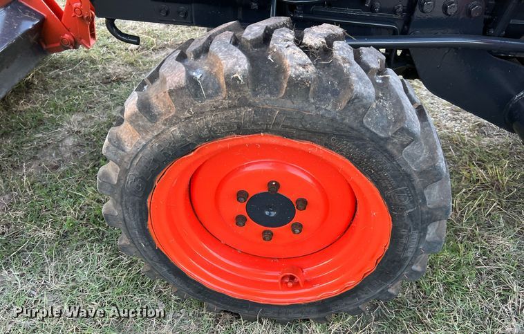 image for item DQ2313 Kubota B21  tractor